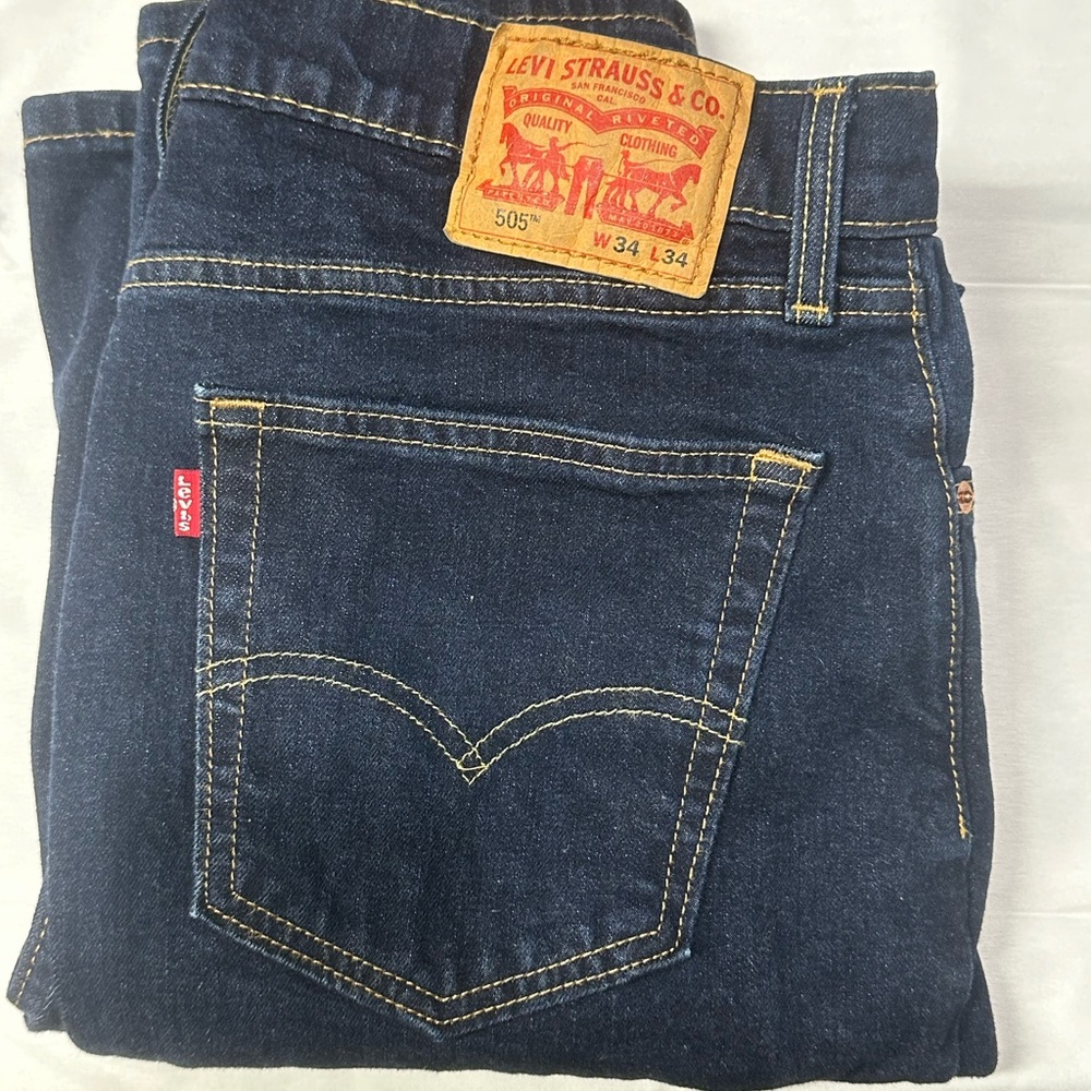 Levi's Men's Dark Blue Jeans 505 zip fly, 34x34